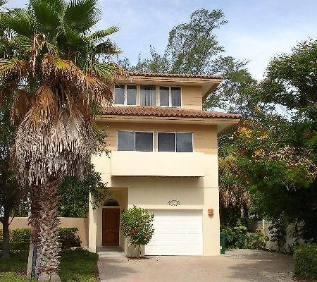 Serenity Four Bedroom Villa Голмс-Біч Екстер'єр фото